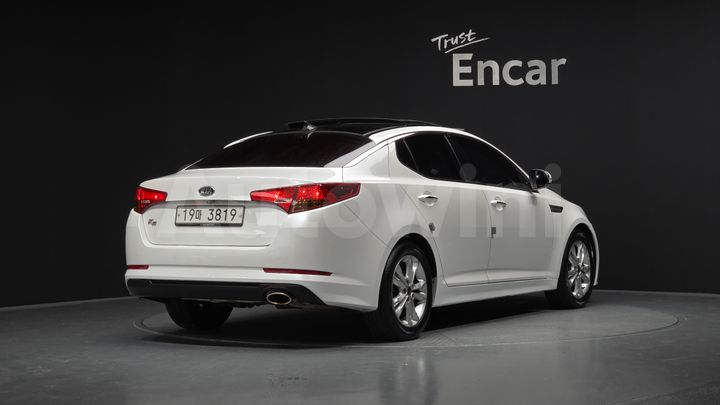 Kia K5 2012 — 2