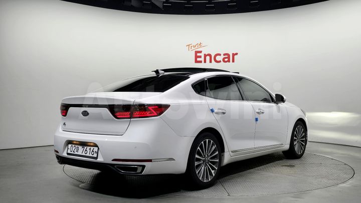 Kia K7 2017 — 2
