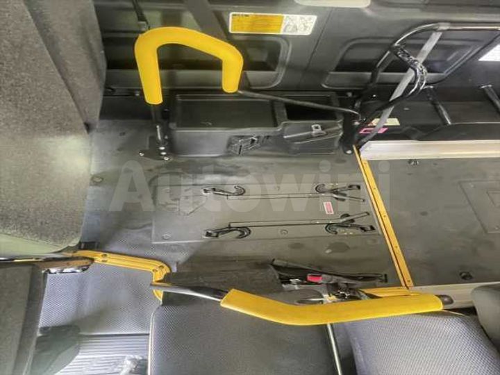 Toyota Hiace 2013 — 4