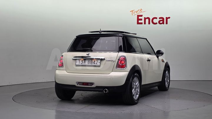 Mini Cooper 2013 — 2