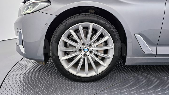 BMW 5 Series 2023 — 5