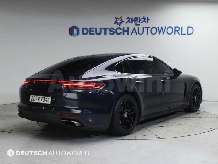 Porsche Panamera 2018 — 2