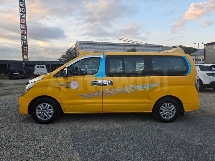 Hyundai Starex 2017 — 3