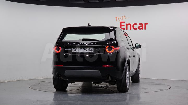 Land Rover Discovery Sport 2017 — 4