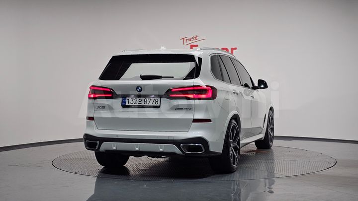 BMW X5 2023 — 3