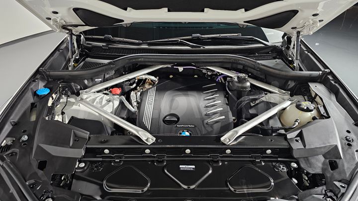 BMW X5 2023 — 5
