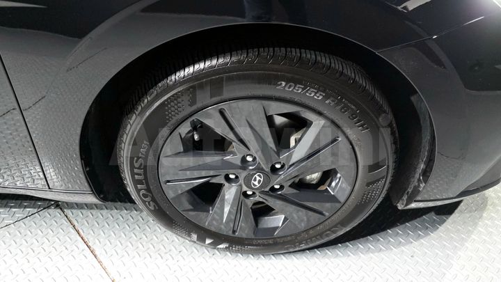 Hyundai Avante 2023 — 5