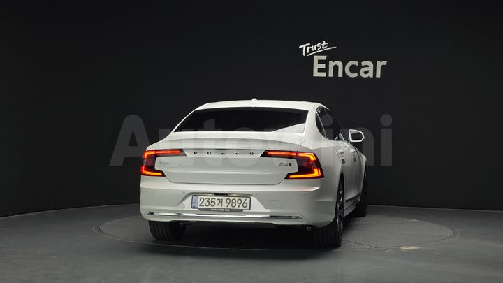 Volvo S90 2024 — 4