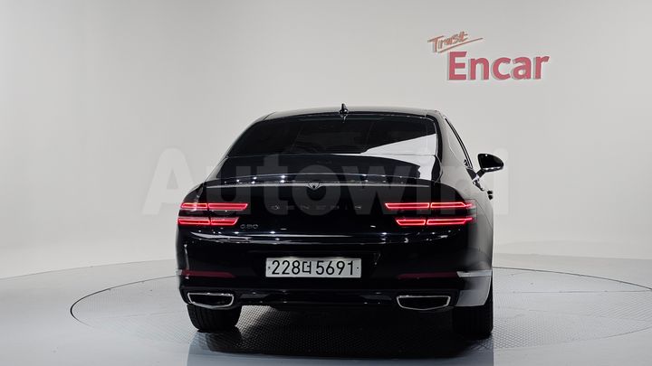 Genesis G80 2022 — 4