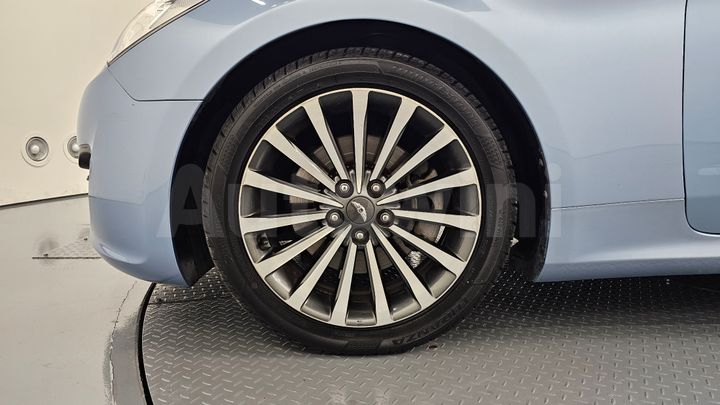 Hyundai Genesis 2011 — 5