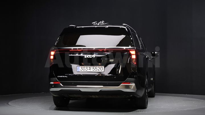 Kia Carnival 2025 — 4