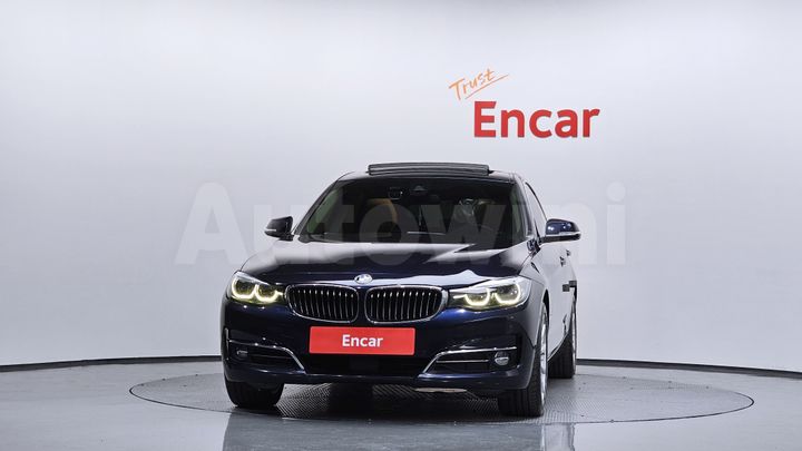 BMW 3 Series 2020 — 3