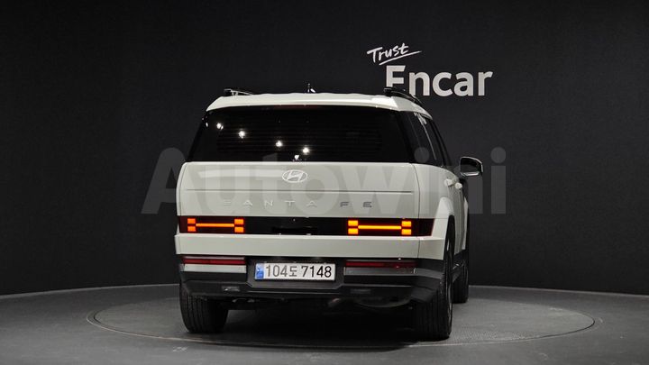 Hyundai SantaFe 2025 — 4