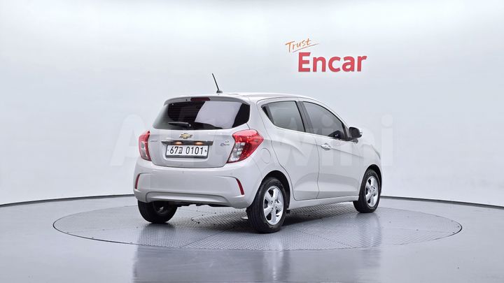 Chevrolet Spark 2017 — 2