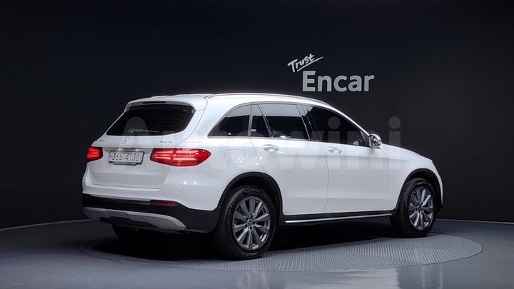 Mercedes-Benz GLC Class 2019 — 2