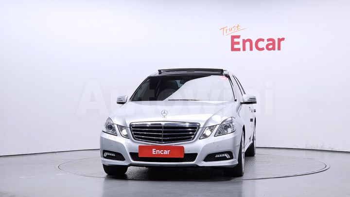 Mercedes-Benz E Class 2010 — 3