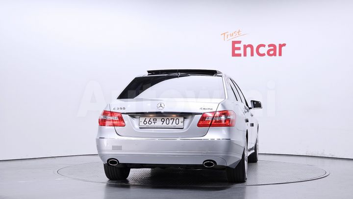 Mercedes-Benz E Class 2010 — 4