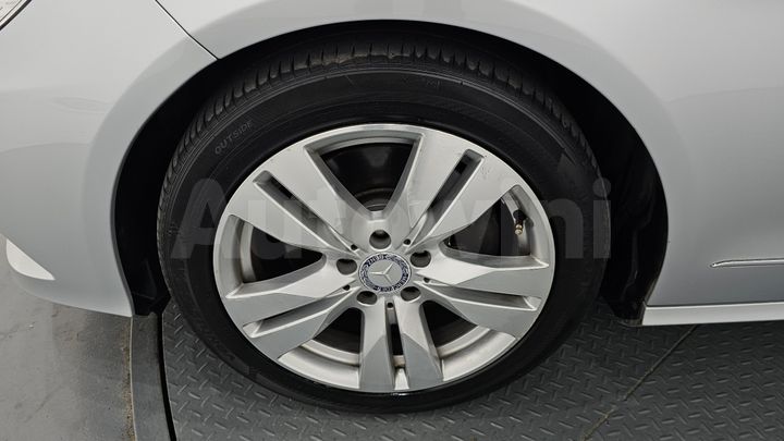 Mercedes-Benz E Class 2010 — 5