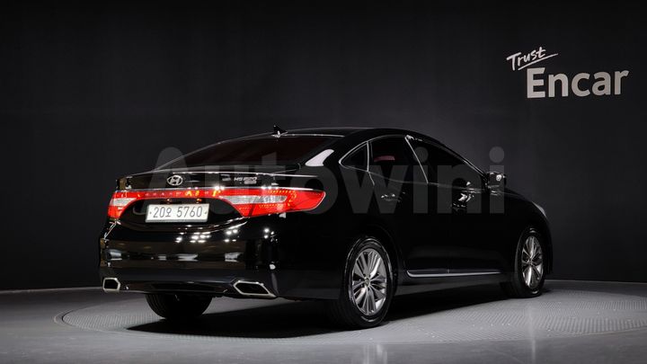 Hyundai Grandeur 2015 — 2