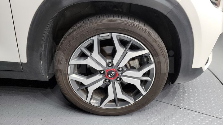 Kia Seltos 2022 — 5