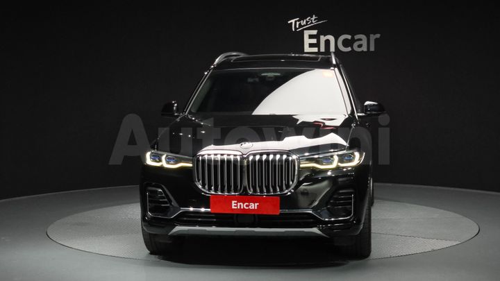 BMW X7 2021 — 3