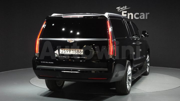 Cadillac Escalade 2019 — 2