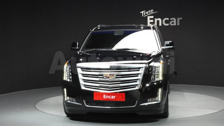 Cadillac Escalade 2019 — 3
