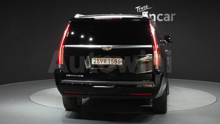 Cadillac Escalade 2019 — 4