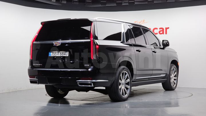 Cadillac Escalade 2022 — 3
