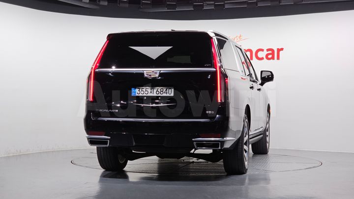Cadillac Escalade 2022 — 5