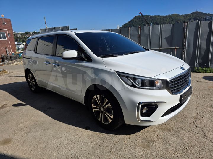 Kia Carnival 2019 — 3
