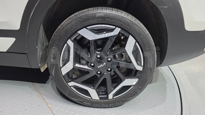 Kia Seltos 2023 — 5