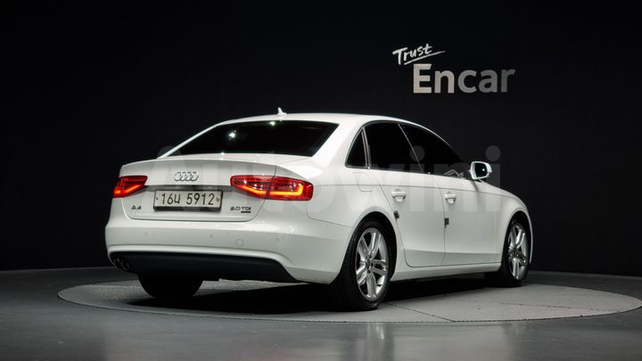 Audi A4 2013 — 2