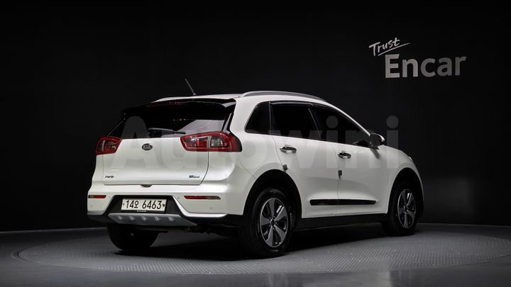 Kia Niro 2018 — 2