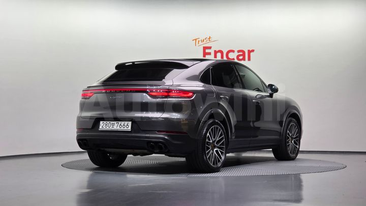Porsche Cayenne 2020 — 3