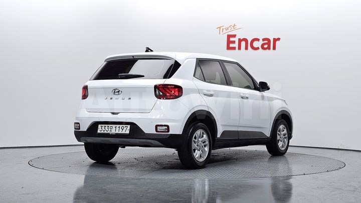 Hyundai Venue 2023 — 2