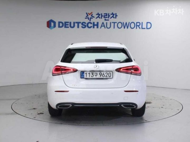 Mercedes Benz A Class 2023 — 4