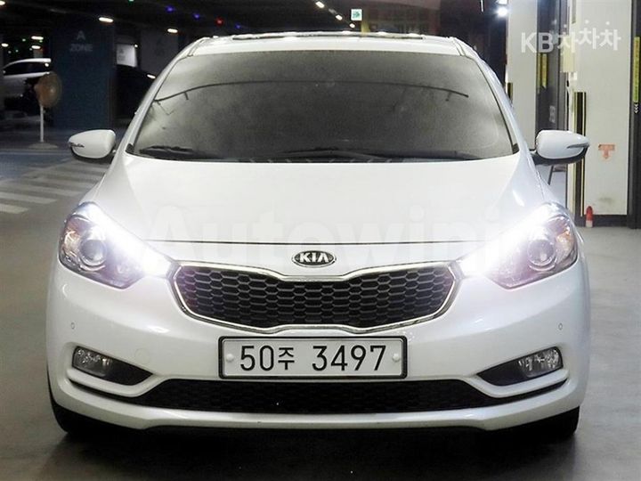 Kia K3 2015 — 2