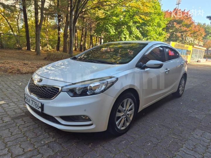 Kia K3 2015 — 3