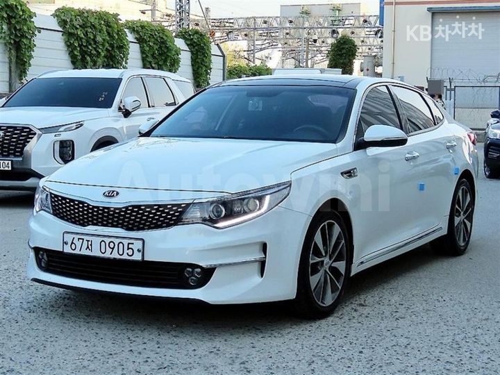 Kia K5 2016 — 2