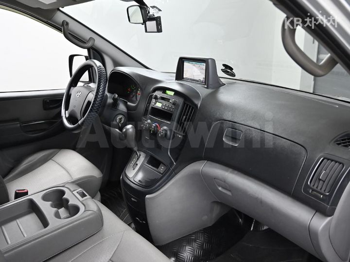 Hyundai Starex 2009 — 5