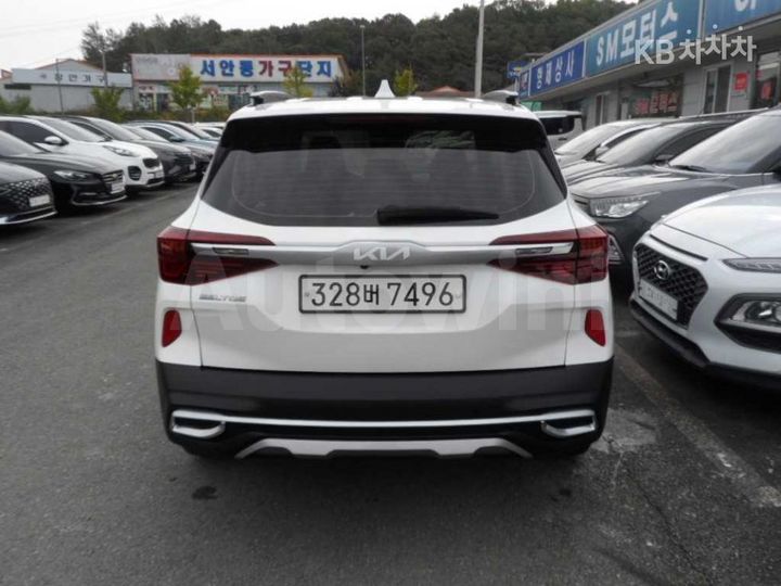 Kia Seltos 2023 — 3