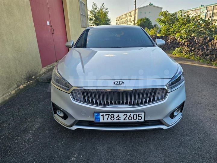 Kia K7 2018 — 2