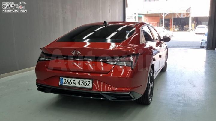 Hyundai Avante 2021 — 2