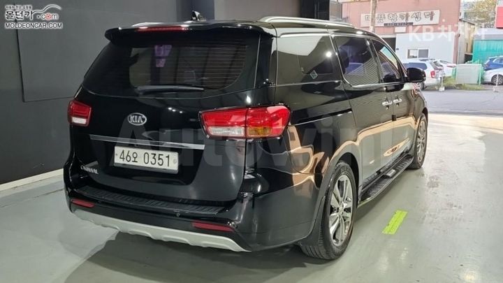 Kia Carnival 2017 — 2