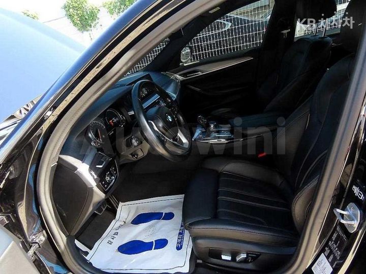 BMW 5 Series 2017 — 5