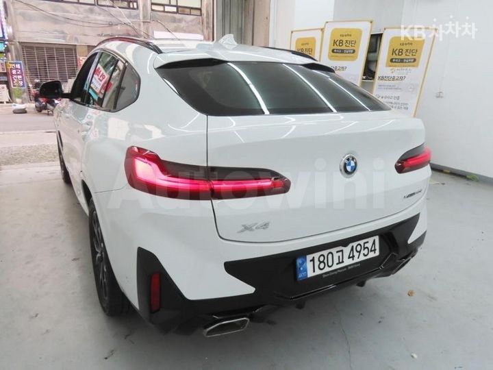 BMW X4 2022 — 4