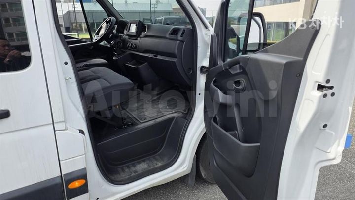 Renault Master 2020 — 4