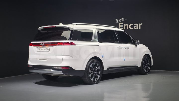 Kia Carnival 2021 — 2