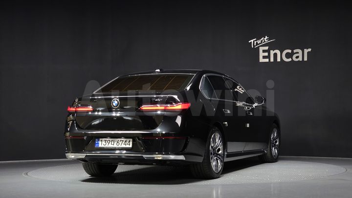 BMW 7 Series 2023 — 2